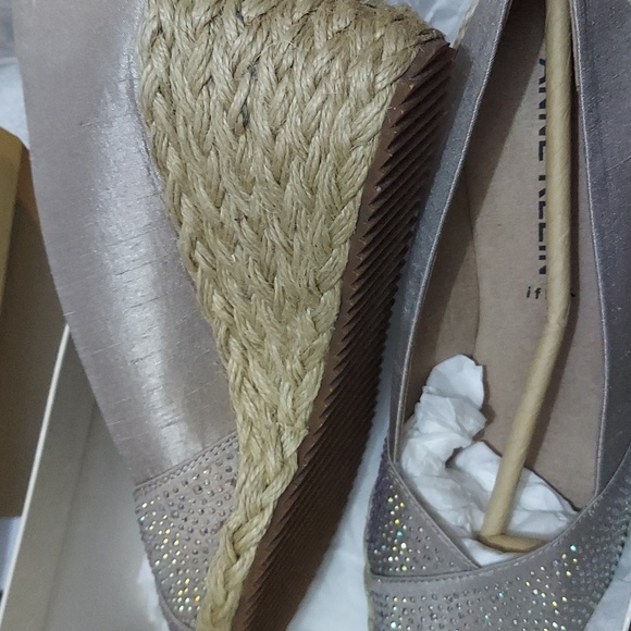 Anne Klein Women's Ezzie-c Wedge Sandals - Picture 3 of 6